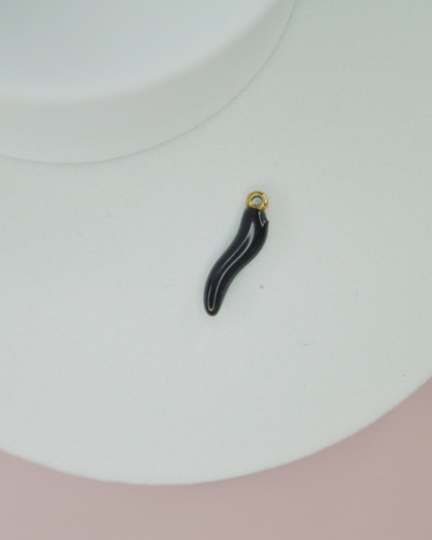 Breloque CORNE NOIRE