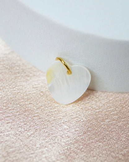 Breloque COEUR NACRE