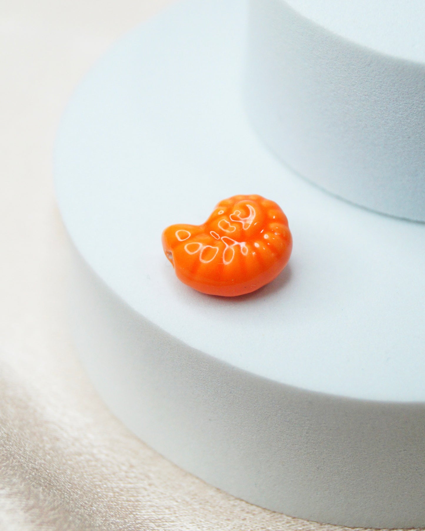 Breloque COQUILLAGE ORANGE