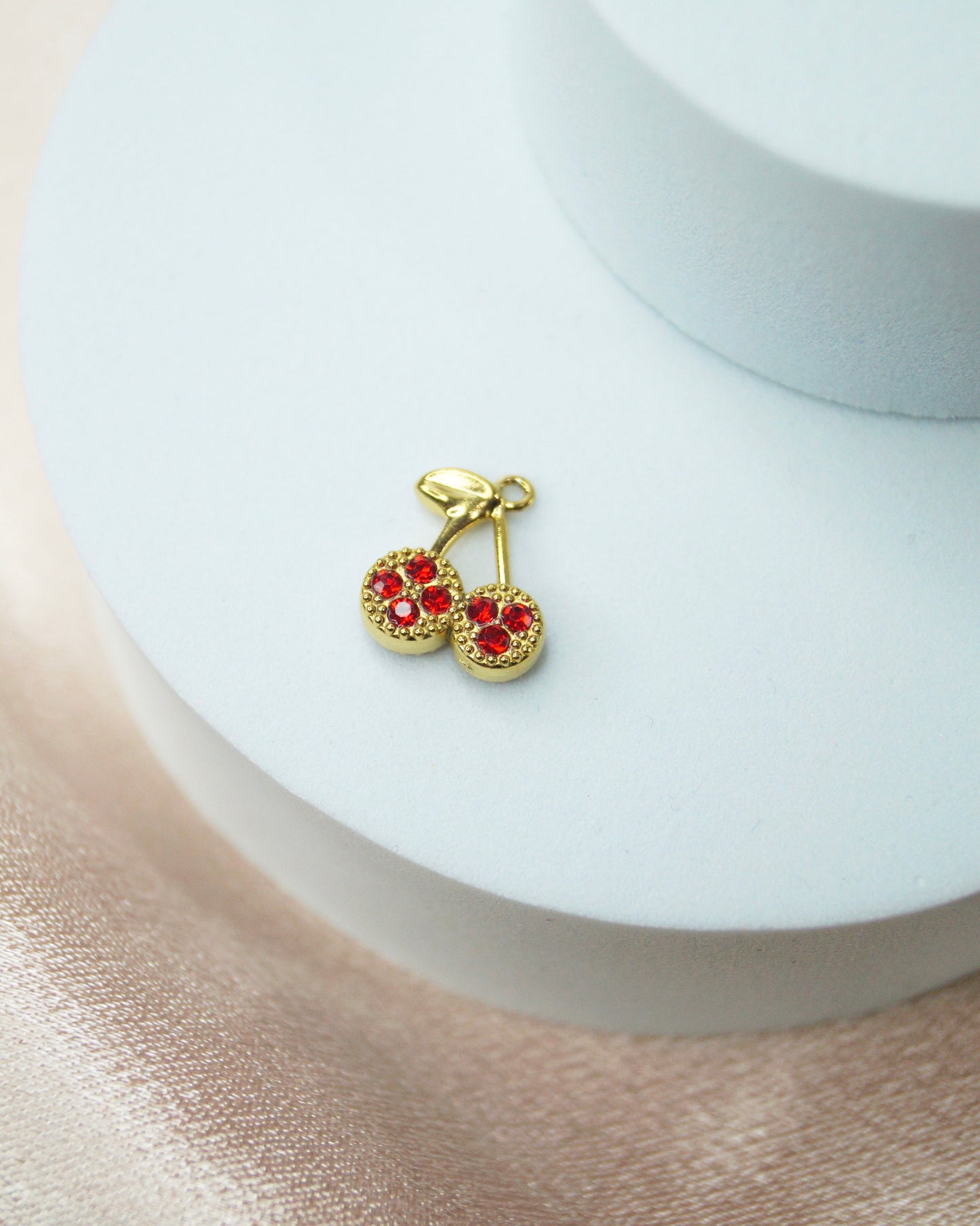 Breloque CERISES STRASS