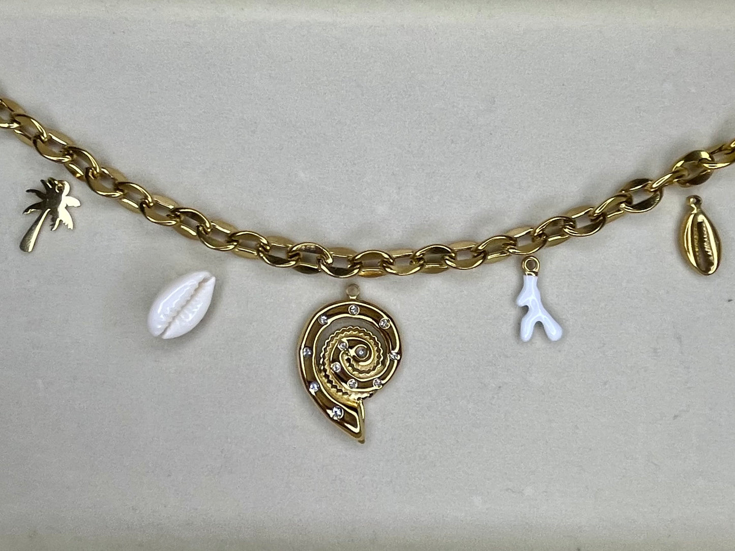 Collier personnalisable modèle LINEA (prix hors breloques)